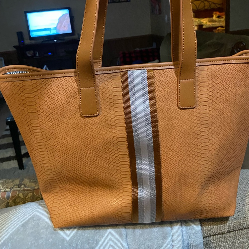 Threaded Pear Kira Tote